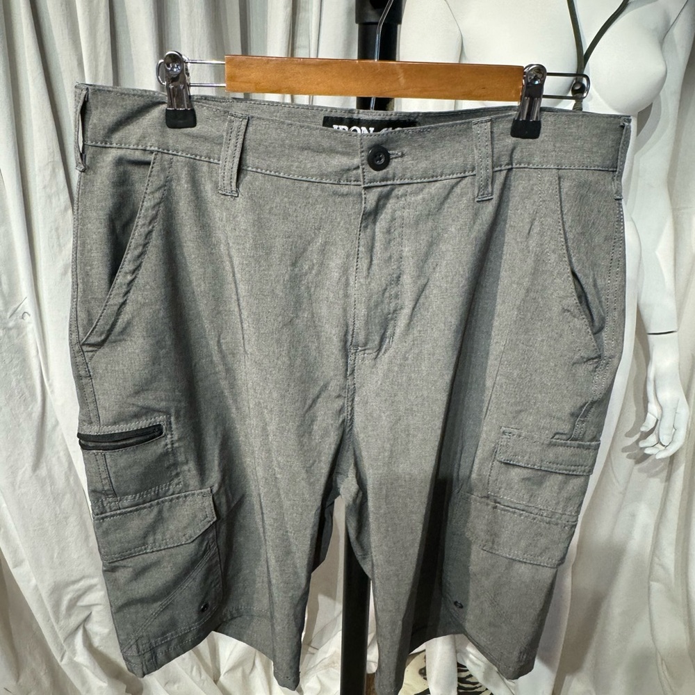 Iron Company Shorts Cargo Size 32